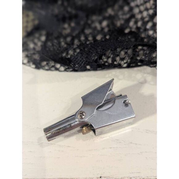 VINTAGE Chadwick Miller Rotary Nose Clipper! - Picture 11 of 14